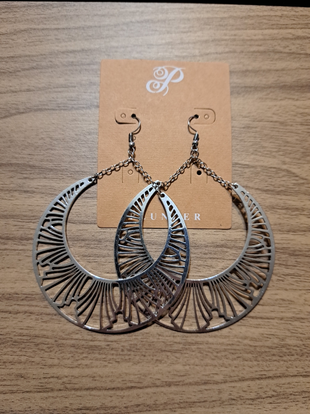 Silver-tone Filigree Cutout Hoop Earrings - Women Jewelry